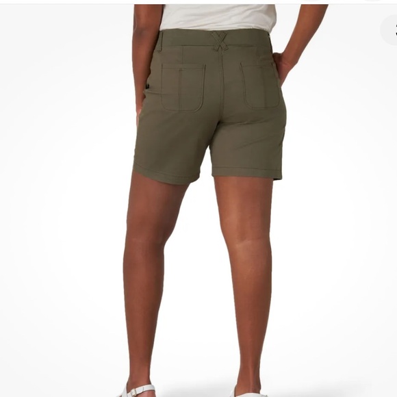 Lee Riders Olive mid rise shorts size 22 - Picture 12 of 13